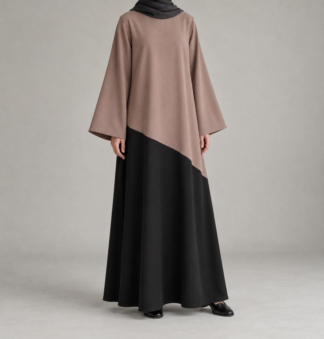 Abaya Hania, photo fournie par Nawel
