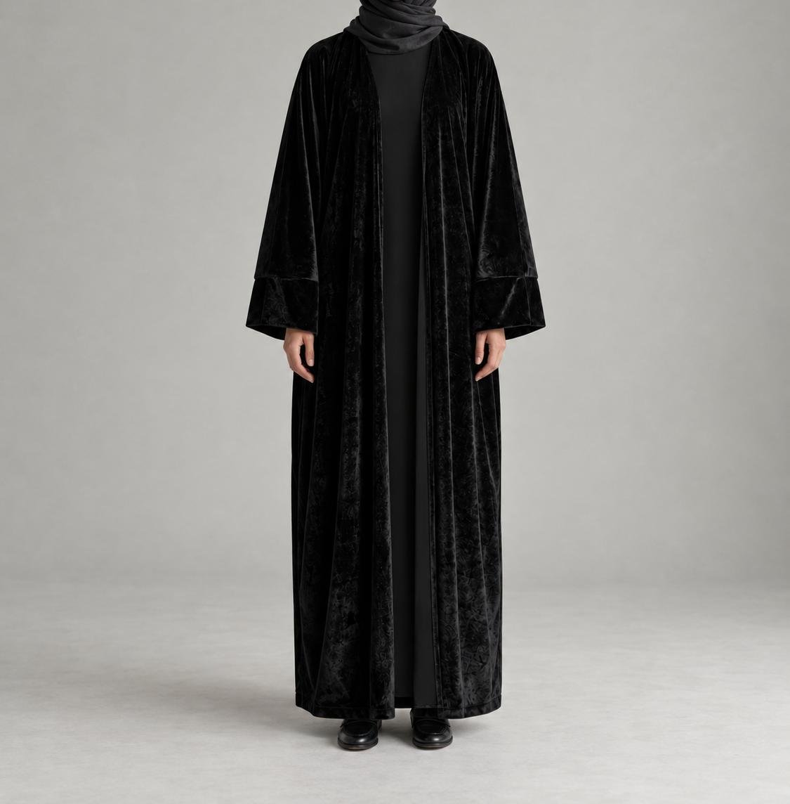 Kimono long en velours, photo fournie par Nawel